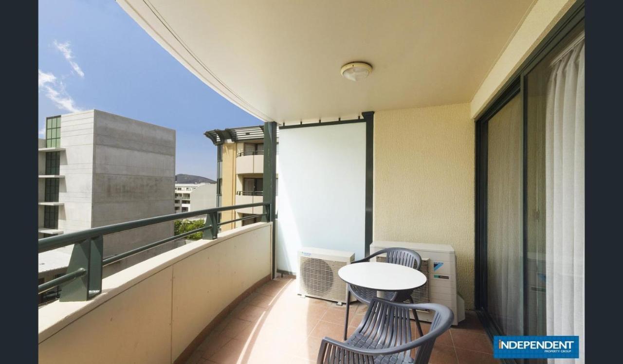 2 Bed 2 Bath Apartment In Braddon, Canberra - Pool, Gym And Free Parking מראה חיצוני תמונה