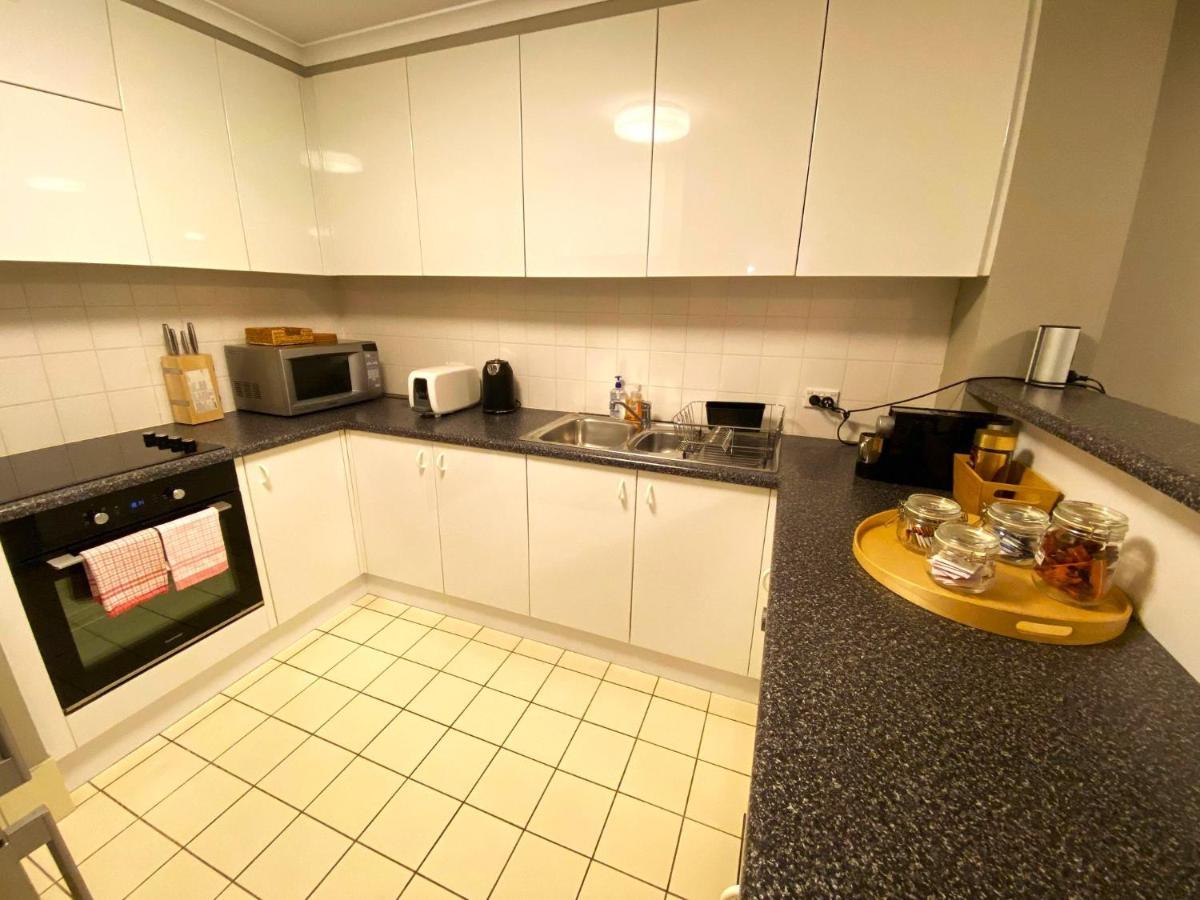 2 Bed 2 Bath Apartment In Braddon, Canberra - Pool, Gym And Free Parking מראה חיצוני תמונה
