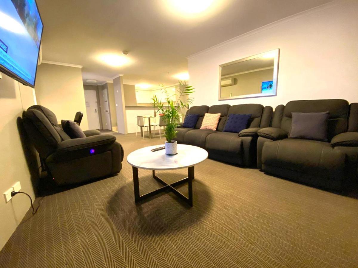2 Bed 2 Bath Apartment In Braddon, Canberra - Pool, Gym And Free Parking מראה חיצוני תמונה